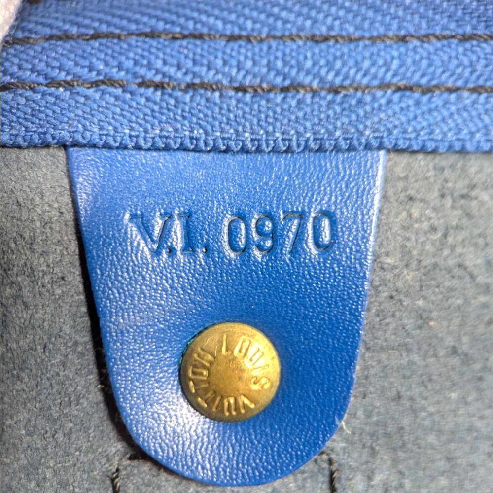 Louis Vuitton Blue Travel Bag - Picture 15 of 16
